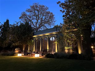 Pool House Facade, Holland Park
Lighting Design; DLX Lighting Design
Garden Design: Butter Wakefield Garden Design
Landscaping: Landcraft UK