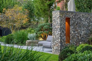 McWilliam Studio, Principal Designer Gavin McWilliam MSGLD - Marlow Garden. Photograph © Paul Upward