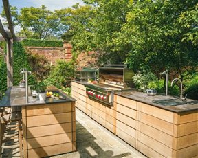 Gaze Burvill A la Carte Linear Outdoor Kitchen