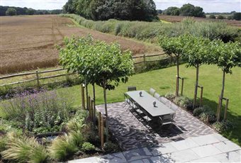 Barn Garden - Oxted