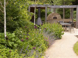 Surrey Garden with Drystone pizza oven
