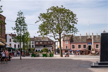 Carlisle Market Square and War Memorial 