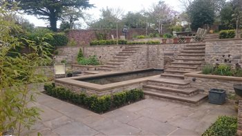 Formal garden with Pool