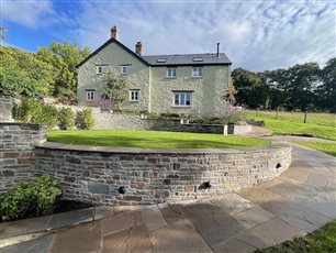 Crickhowell garden 1