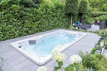 Garden Design and Build by Cube 1994, family garden with swim-spa 