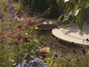 RHS Hampton Court 2016 Gold and Best Construction