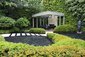 Richard Miers MSGLD - The Serene Garden. Photograph © Martin Pope