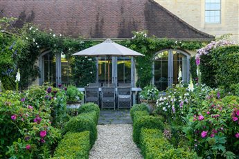 Outside dining room, Holland Farm  Image Jason Ingram