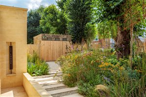 Harry Holding - The Lodge - Image Clive Nichols