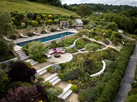 Joe Swift FSGLD - The Lookout, Branscombe.  Photograph © Alister Thorpe