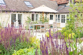 Country Garden - Great Haseley, Oxfordshire