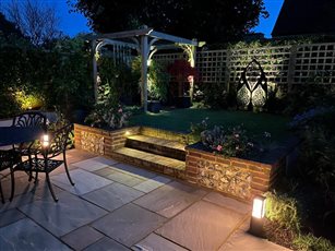 Garden Designed by Andrew Staib of Glorious Gardens Brighton
Garden lighting design and installation by Mark Packham, Garden and Landscape Lighting Designer at Garden Spark 