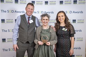 SGD Awards 2025 - Sarah Eberle FSGD - Large Residential Landscapes & Gardens Winner – Sponsor Stoneworld