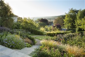 Ann Marie-Powell Gardens Ltd, Principal Designer Ann-Marie Powell MSGD - Shepherd's Cottage - Photo Rachel Warne