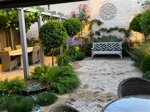 Cecil sq courtyard and pergola , evening
