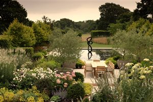 Helen Elks-Smith FSGLD - Country Garden New Forest
