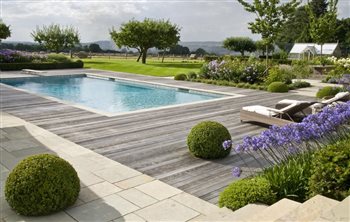 Surrey Serene - winner of the SGD Large Residential Garden Award 2017