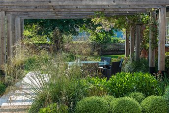 Essex Country Garden Hatfield Broad Oak, Award Winning Garden Design by Aralia. Photo: Copyright John Glover
