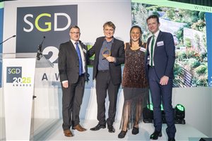 SGD Awards 2025 - Andy Sturgeon FSGD - Medium Residential Landscapes & Gardens Winner – Sponsor Country Supplies