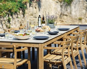 Gaze Burvill Levity Dining