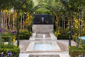 Giardino della mostra, translating generally from the Italian as “garden of exhibits,”  encourages you to design your own garden to a strong theme whilst referring to the fact that a good garden is a sum of its parts.  Gold medal show garden design.