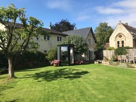 The Hex Outside Office/Sanctuary/Studio/Study