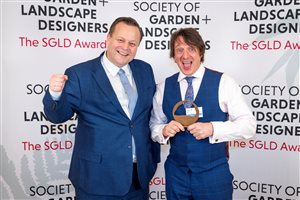 SGLD Awards 2026 Healing or Learning Landscapes & Gardens winner Nicholas Atherton MSGLD with sponsor MFL Insurance Group