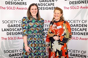 SGLD Awards 2026 People’s Choice Award winner Fi Boyle MSGLD with Clare Foggett representing The English Garden
